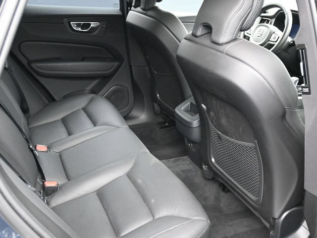 Used 2025 Volvo XC60 B5 Plus AWD/4WD image 12