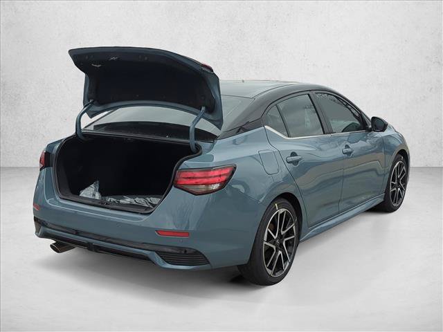 New 2025 Nissan Sentra SR w/ SR Premium Package FWD image 8