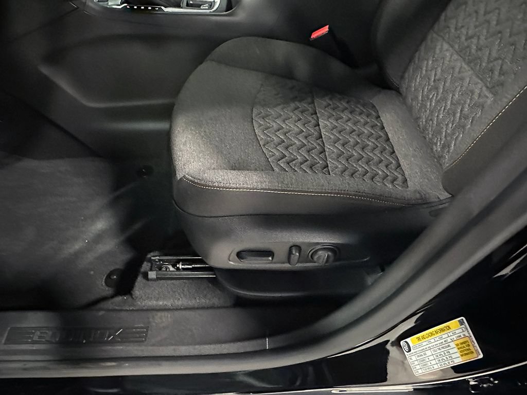 Used 2023 Chevrolet Equinox LT AWD/4WD image 22