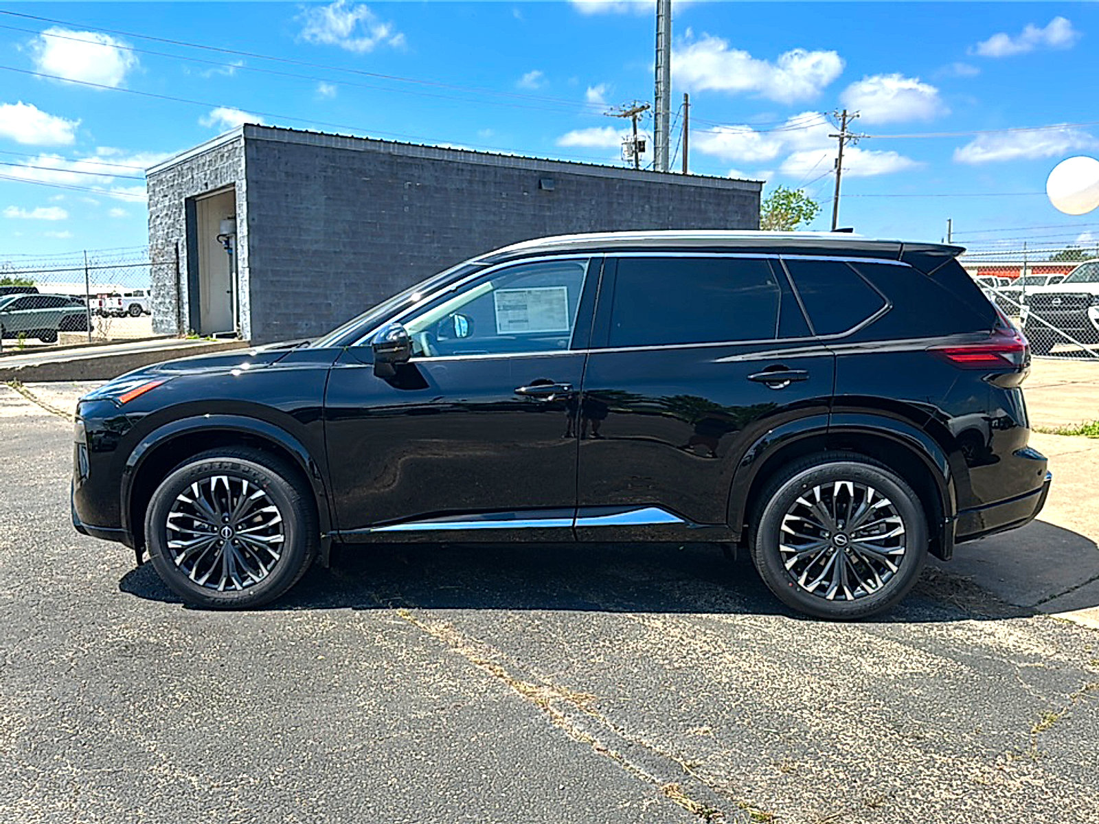 New 2026 Nissan Rogue Platinum w/ Platinum Premium Package AWD/4WD image 5