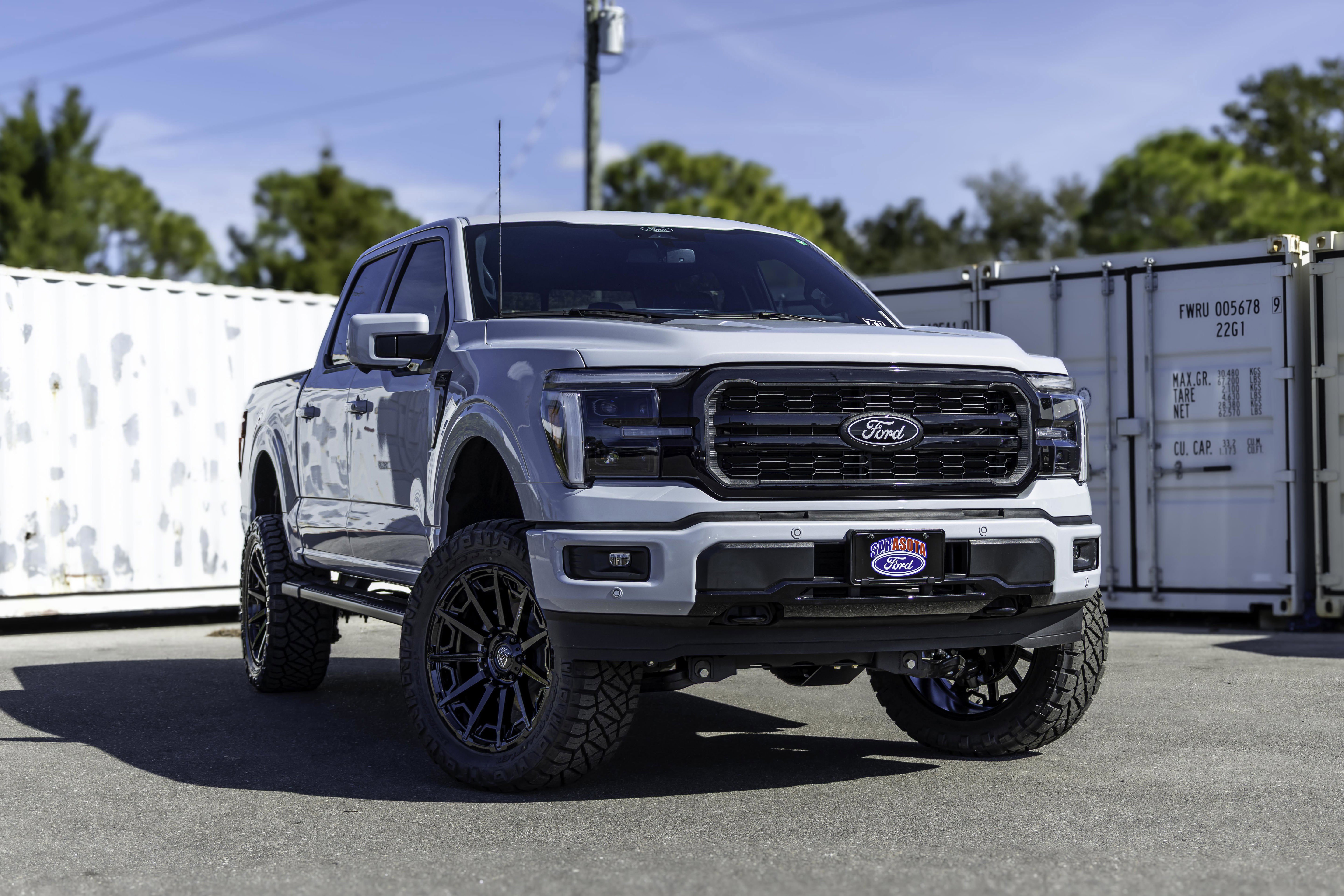 New 2025 Ford F150 Lariat w/ Equipment Group 502A High AWD/4WD image 25