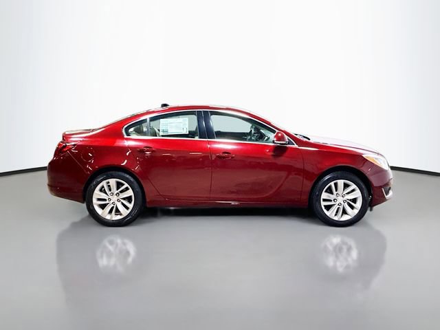 Used 2016 Buick Regal image 6