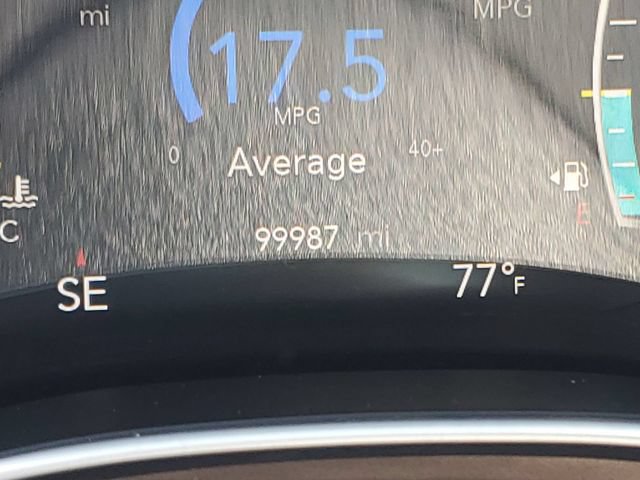 Used 2018 Chrysler Pacifica Touring-L Plus FWD image 12