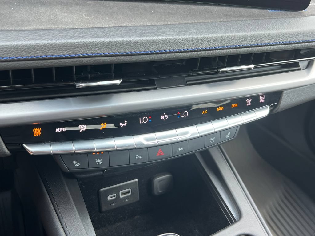 Certified 2024 Cadillac XT4 Sport AWD/4WD image 25