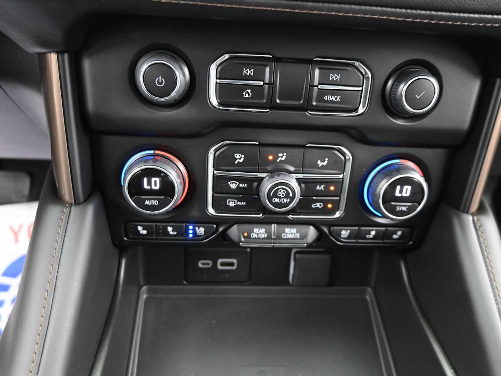 Used 2023 Chevrolet Tahoe High Country AWD/4WD image 19