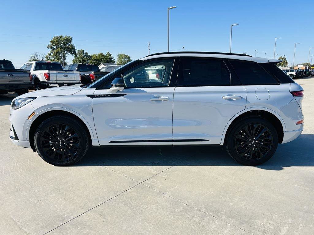 New 2026 Lincoln Corsair Premiere image 40