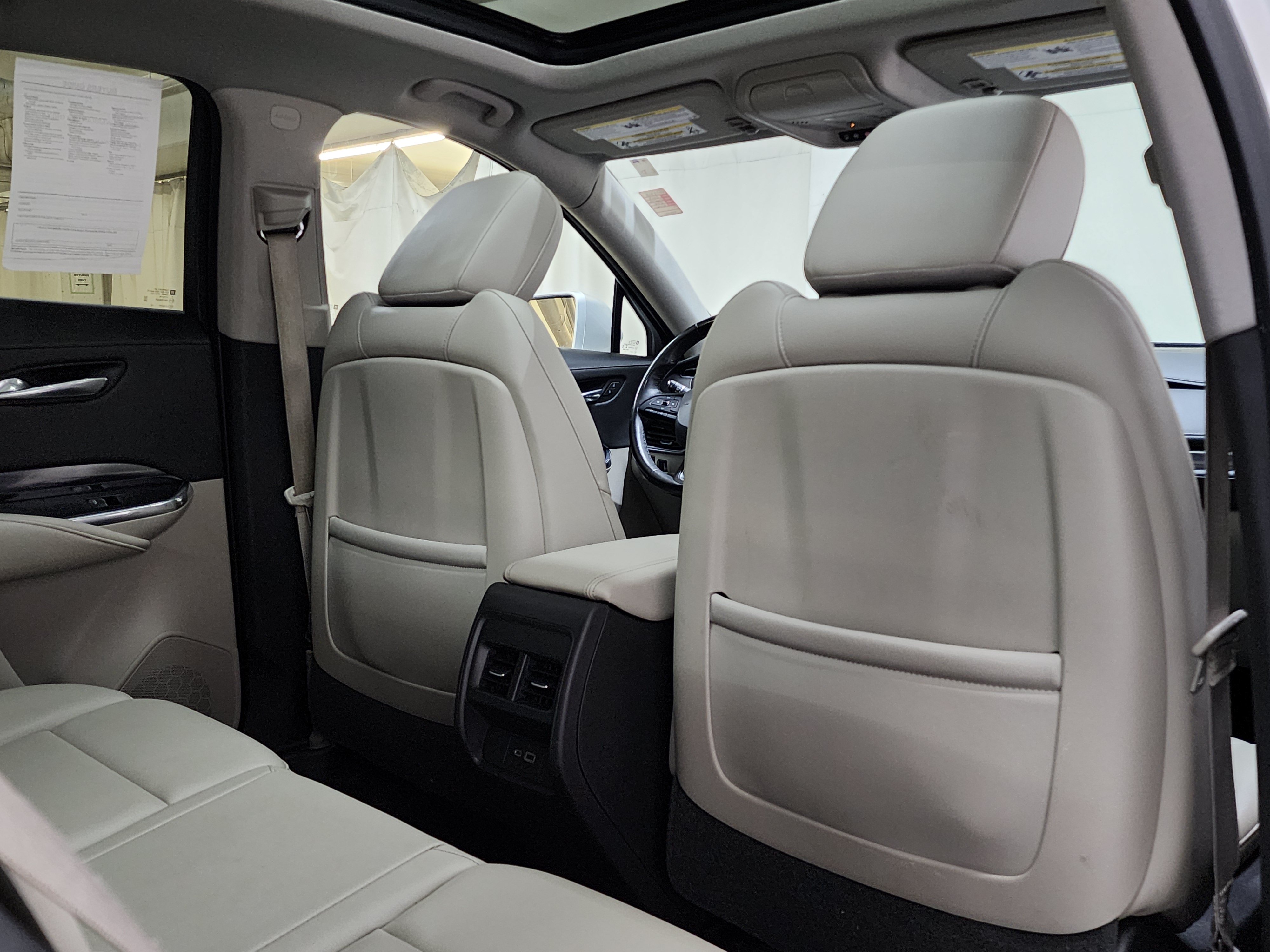 Used 2019 Cadillac XT4 Luxury AWD/4WD image 19