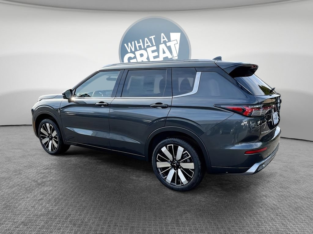 New 2026 Mitsubishi Outlander SEL FWD image 4
