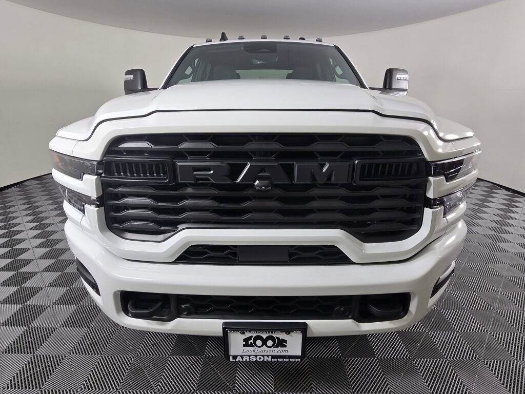 New 2026 RAM 3500 Big Horn AWD/4WD image 9