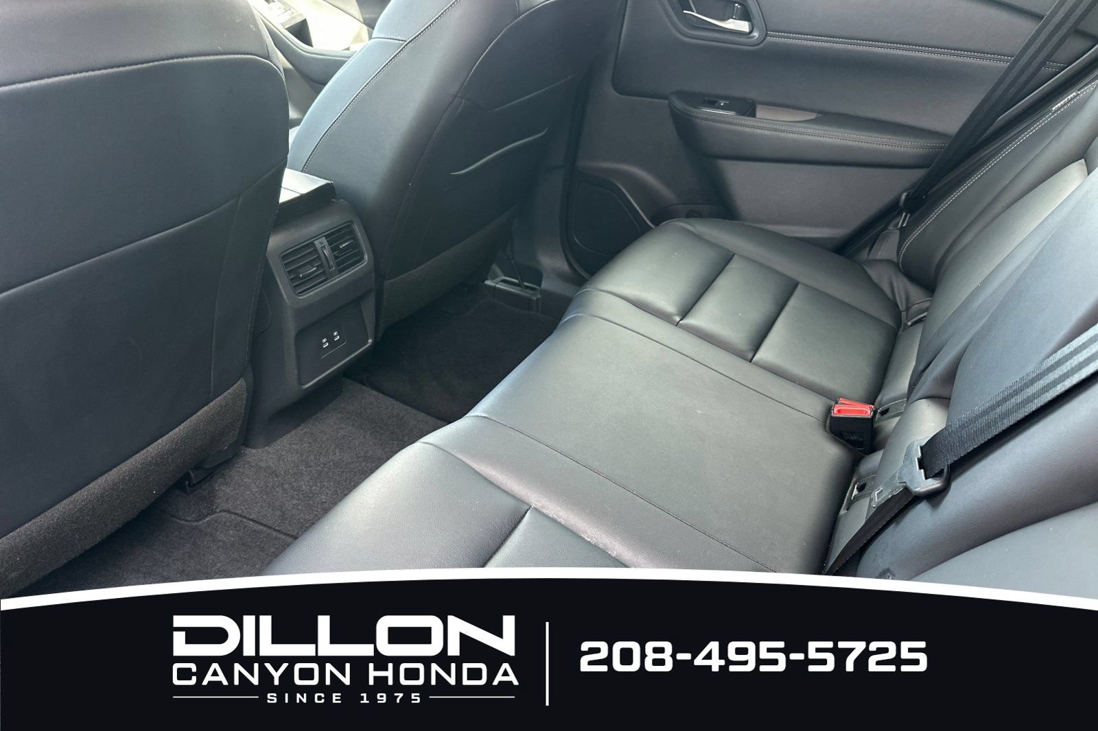 Used 2026 Nissan Rogue SL AWD/4WD image 15