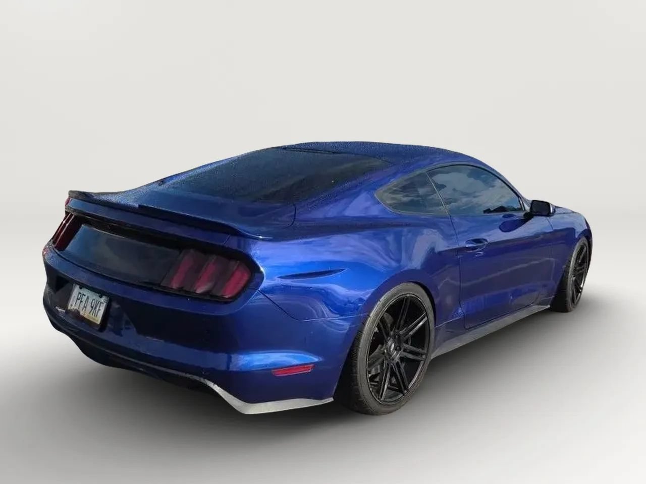 Used 2015 Ford Mustang GT w/ Equipment Group 051A RWD image 9