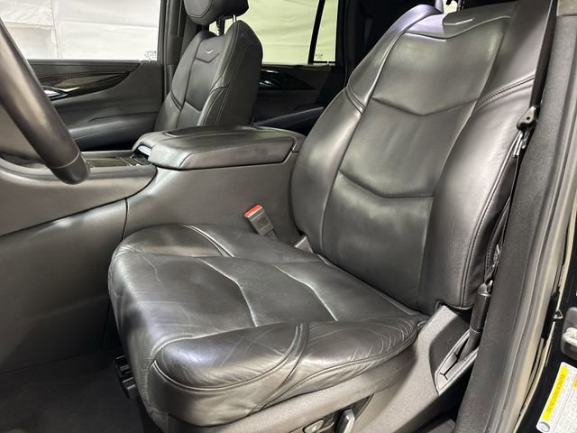 Certified 2020 Cadillac Escalade Platinum image 20