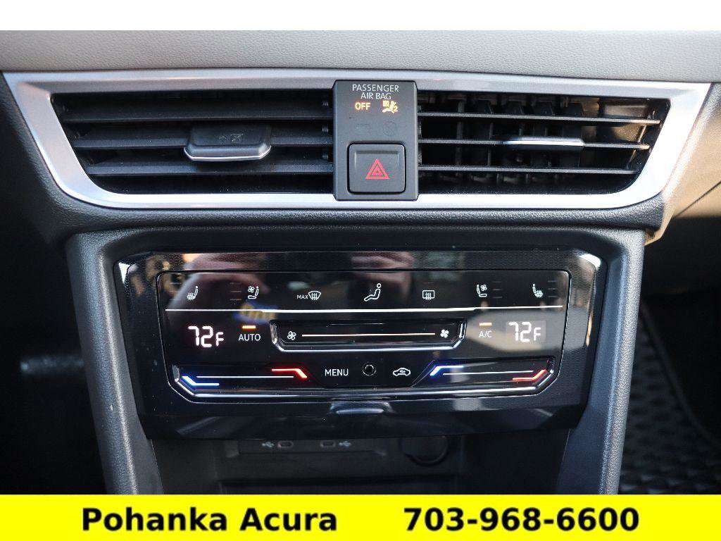 Used 2025 Volkswagen Taos SEL image 15