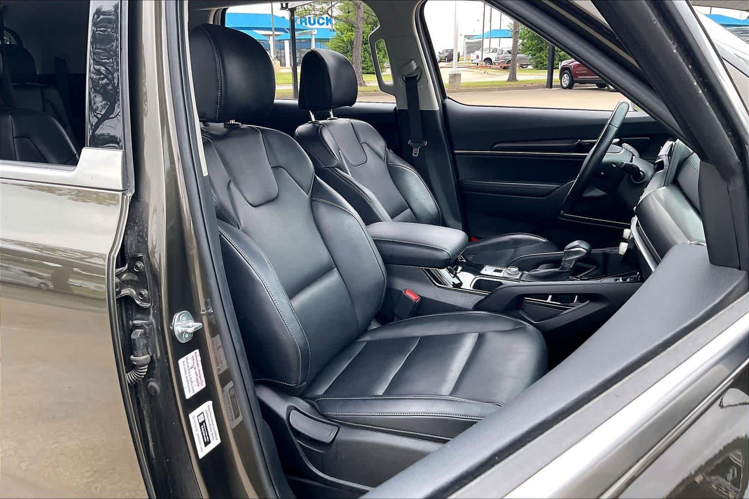Used 2025 Kia Telluride S AWD/4WD image 9