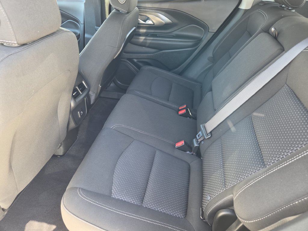 Used 2022 GMC Terrain SLE FWD image 23