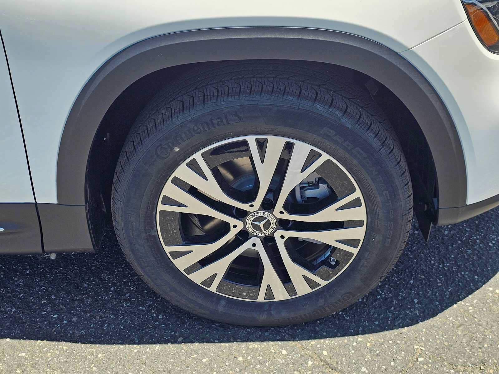 New 2026 Mercedes-Benz GLB 250 image 9