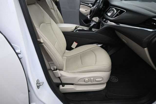 Used 2019 Buick Enclave Essence FWD image 23