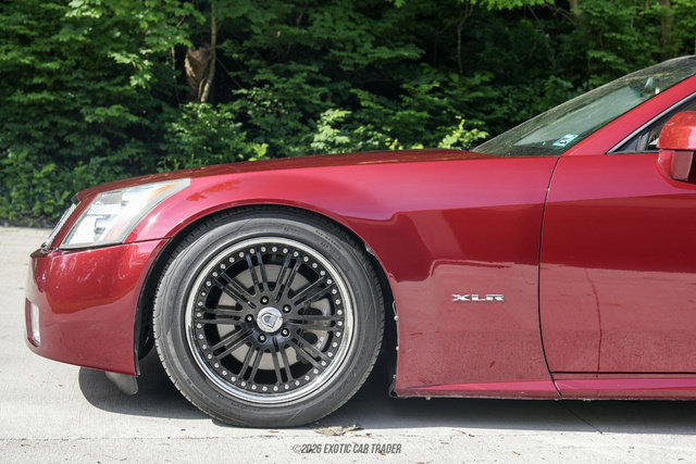 Used 2006 Cadillac XLR RWD image 4
