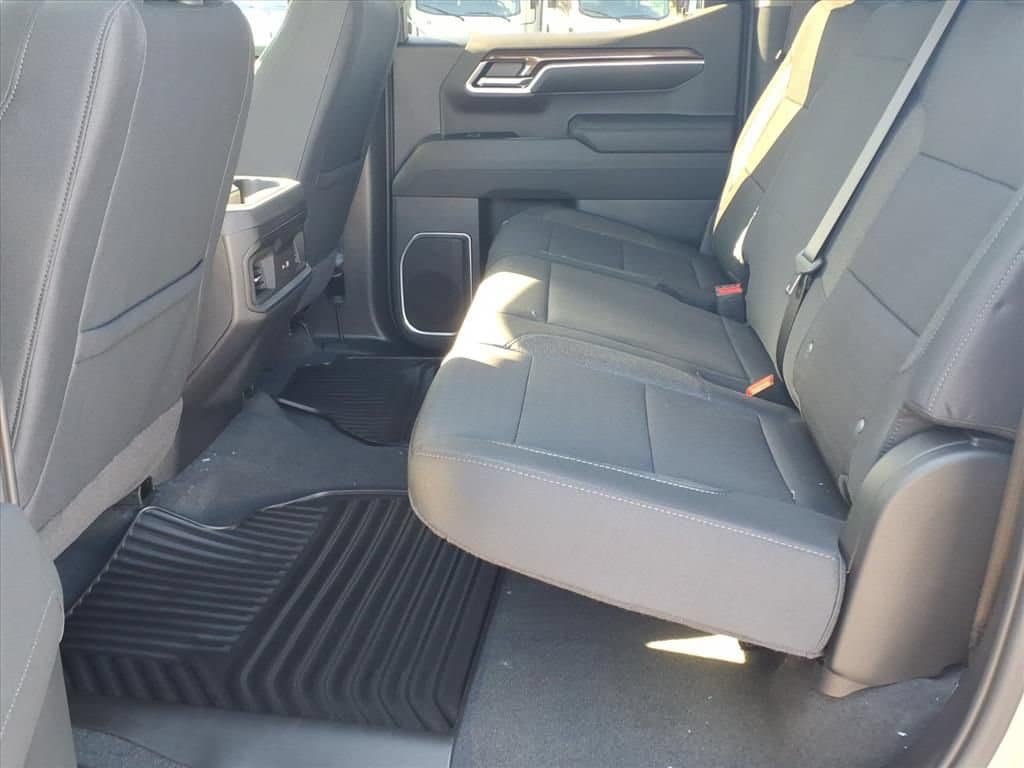 New 2026 Chevrolet Silverado 1500 LT w/ Convenience Package II RWD image 17