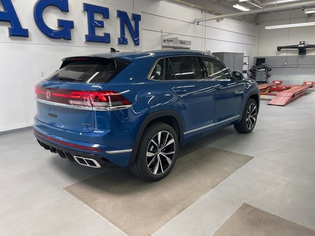 New 2025 Volkswagen Atlas Cross Sport SEL Premium R-Line image 4