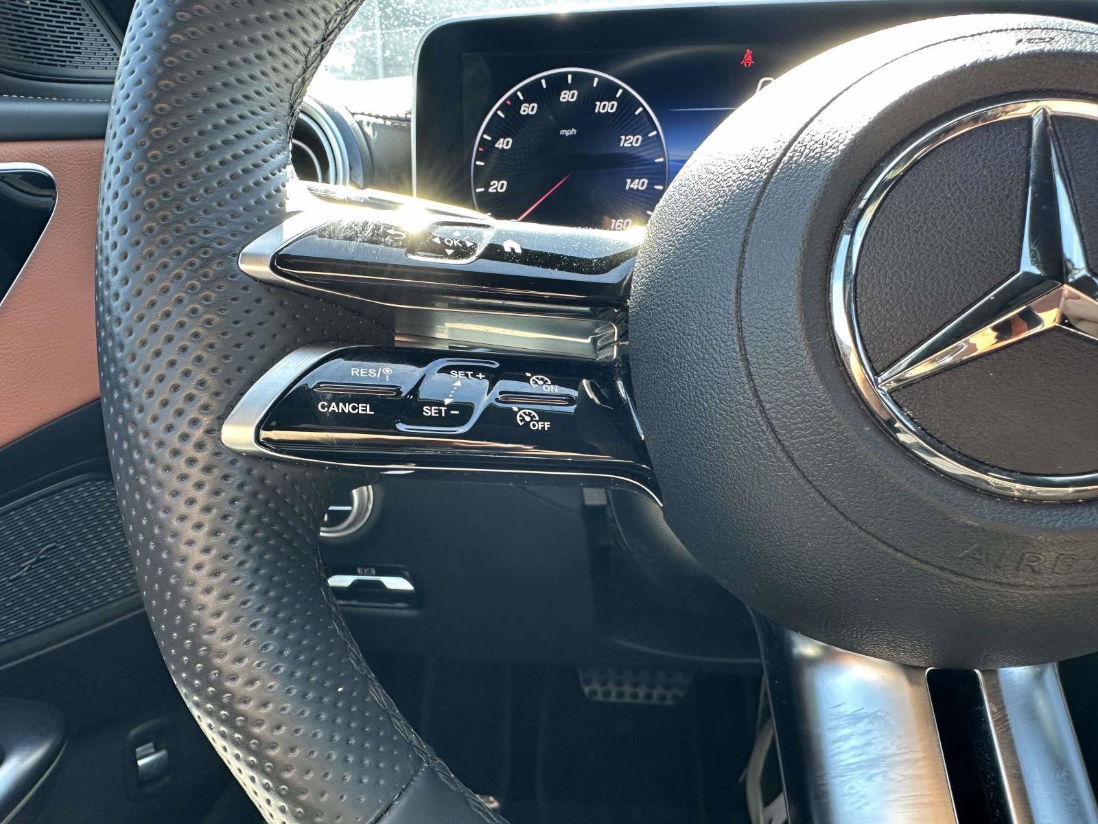Used 2023 Mercedes-Benz C 300 4MATIC Sedan image 13