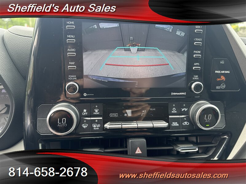 Used 2020 Toyota Highlander L AWD/4WD image 32