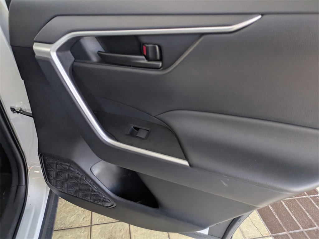 Used 2025 Toyota RAV4 LE image 29