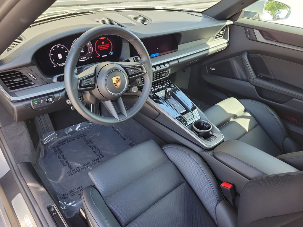 Certified 2025 Porsche 911 Carrera RWD image 5