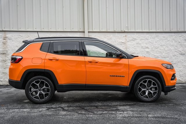 New 2026 Jeep Compass Limited image 4