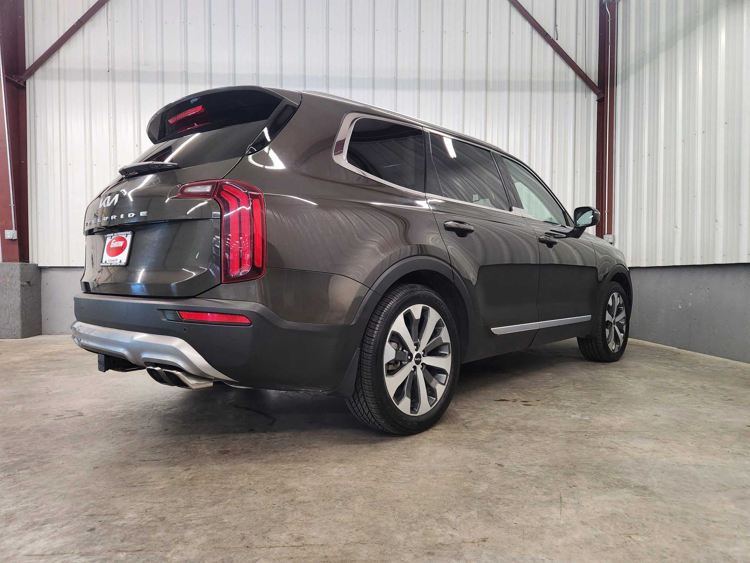 Used 2022 Kia Telluride EX w/ EX Premium Package image 15