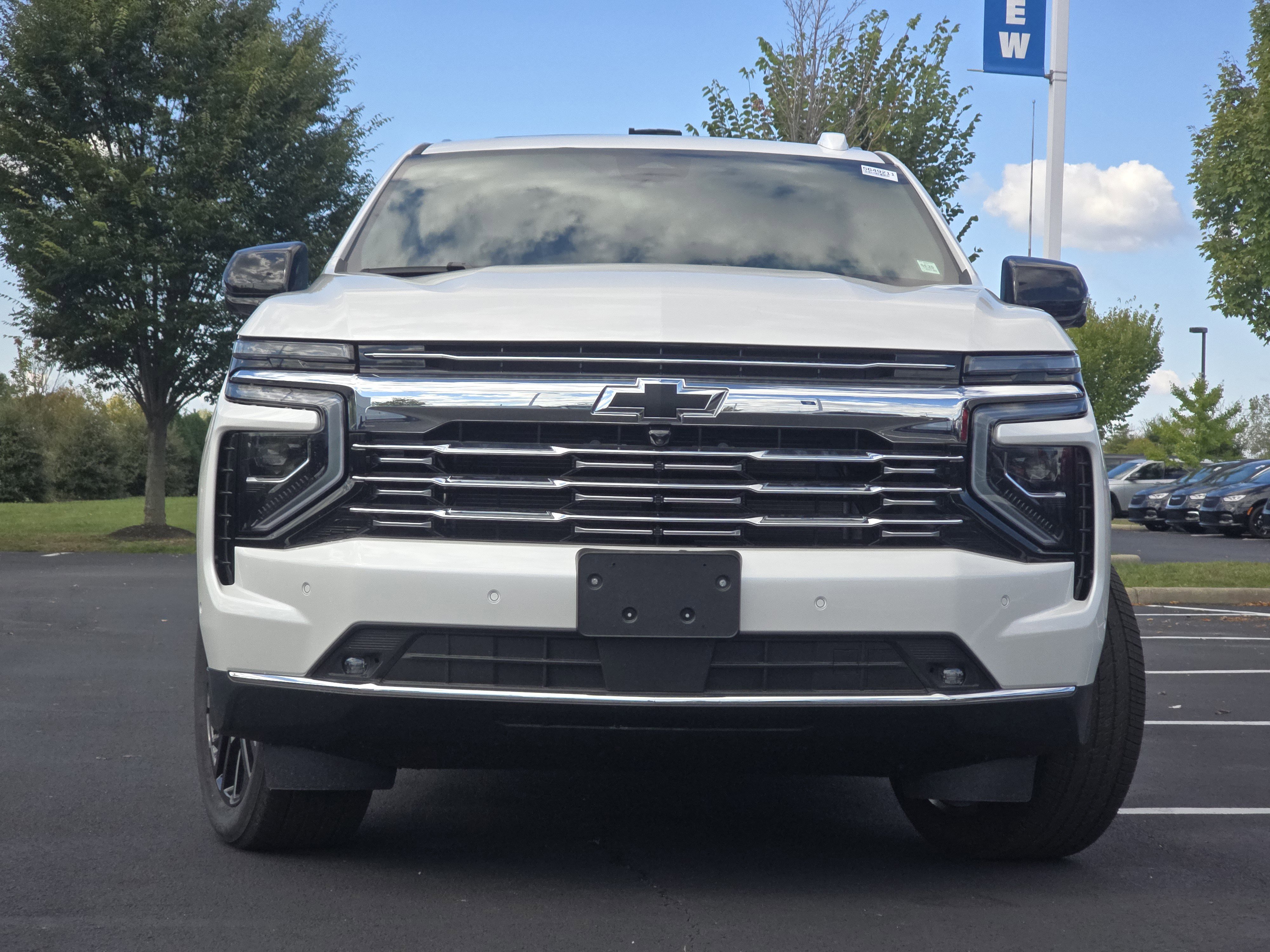 New 2025 Chevrolet Suburban Premier image 12