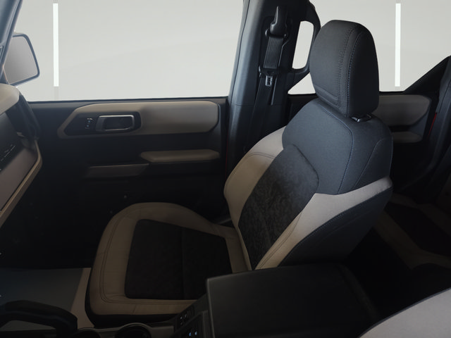 Used 2021 Ford Bronco Wildtrak AWD/4WD image 22