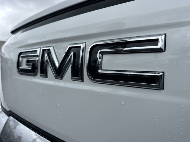 New 2025 GMC Sierra EV Denali image 32