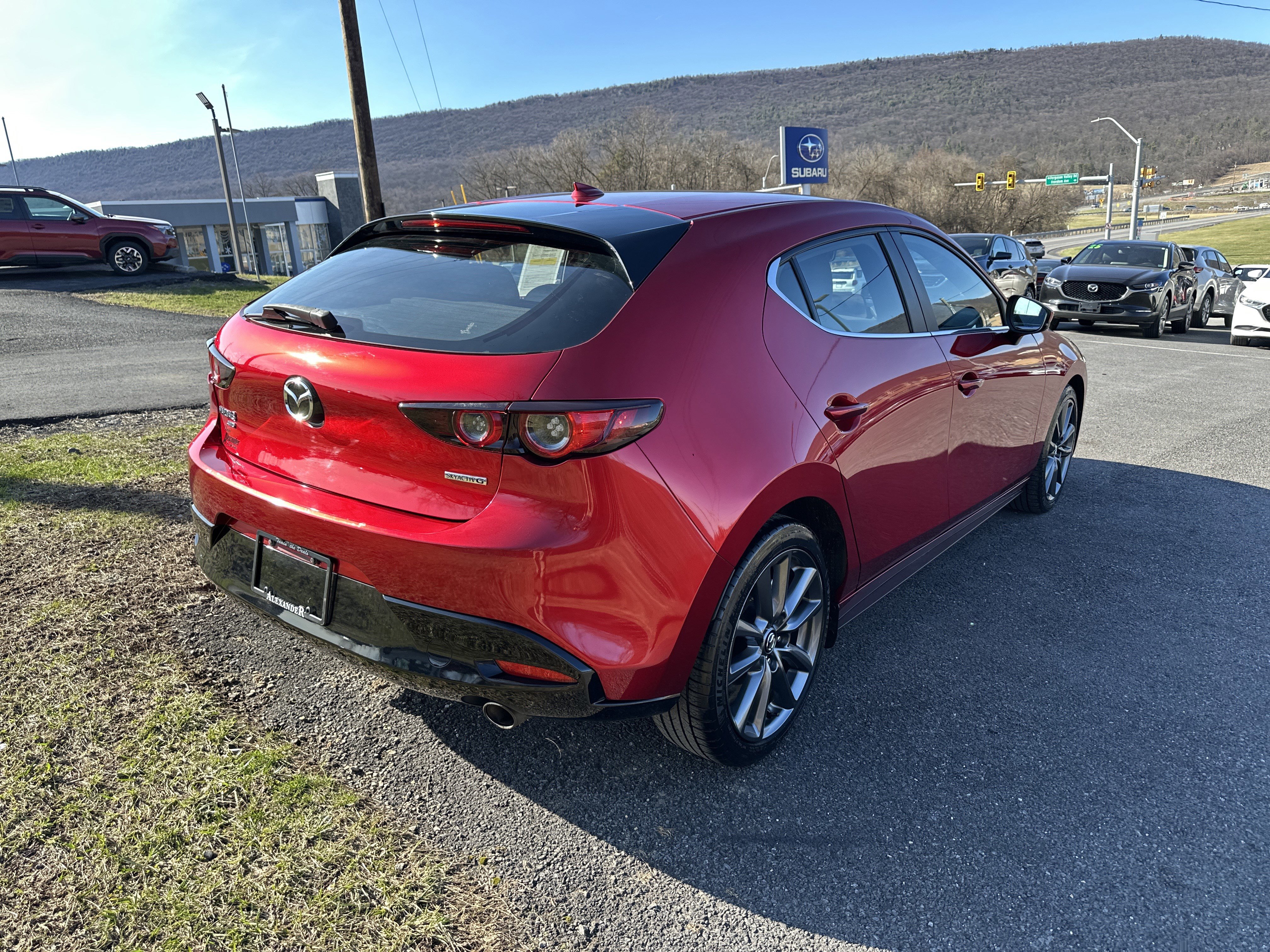 Used 2020 MAZDA MAZDA3 AWD Hatchback w/ Preferred Pkg image 3