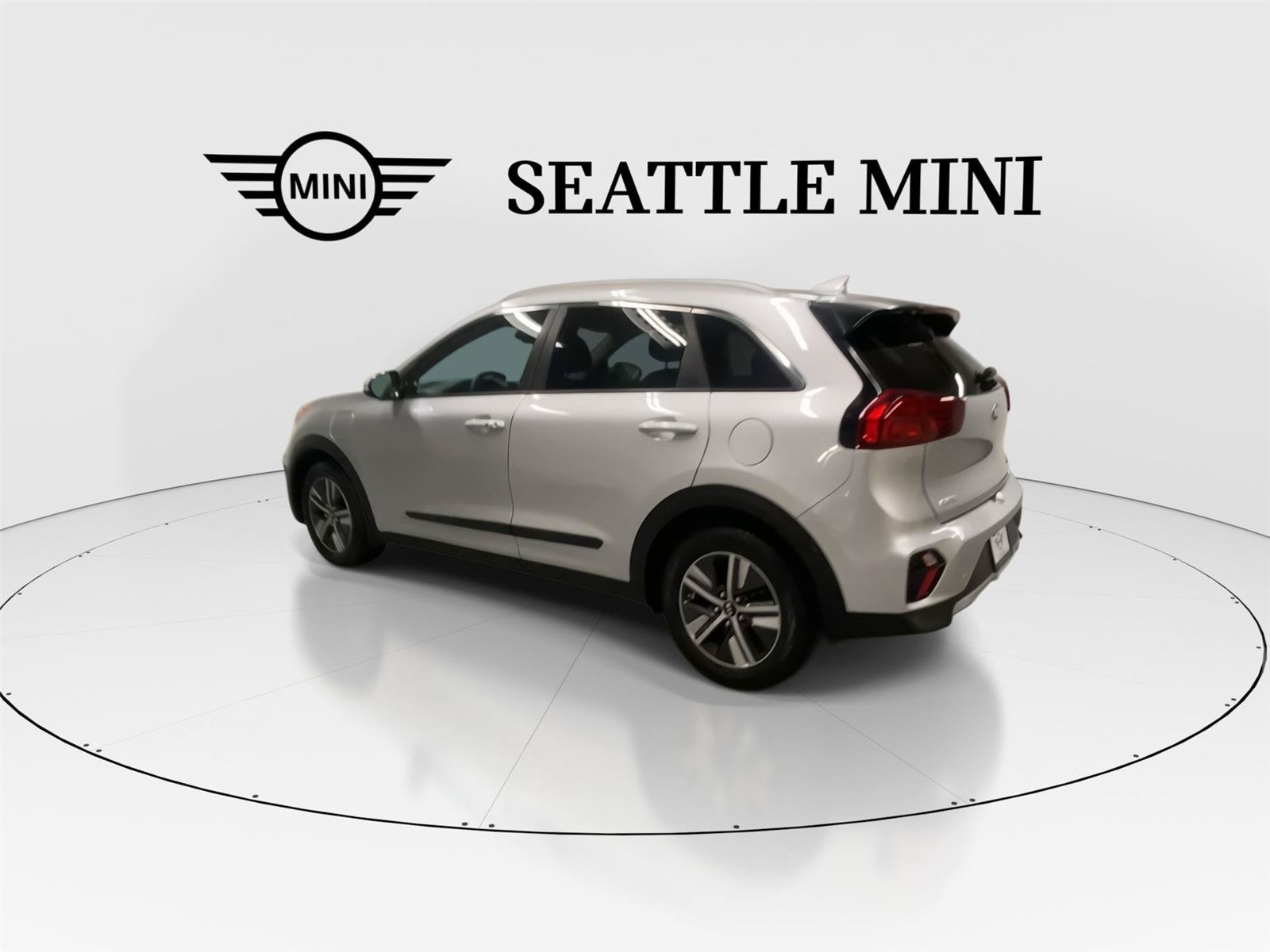 Used 2020 Kia Niro EX FWD image 8