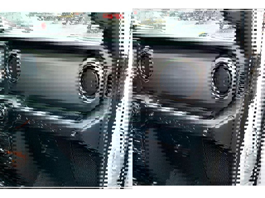 Used 2018 Jeep Wrangler Unlimited Sport S image 17