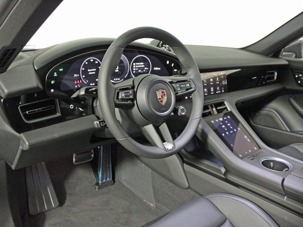 Certified 2025 Porsche Taycan image 4