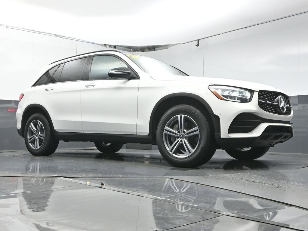 Used 2021 Mercedes-Benz GLC 300 w/ AMG Line image 38
