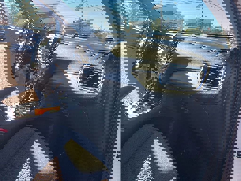 Used 2023 Chevrolet Equinox LT image 49