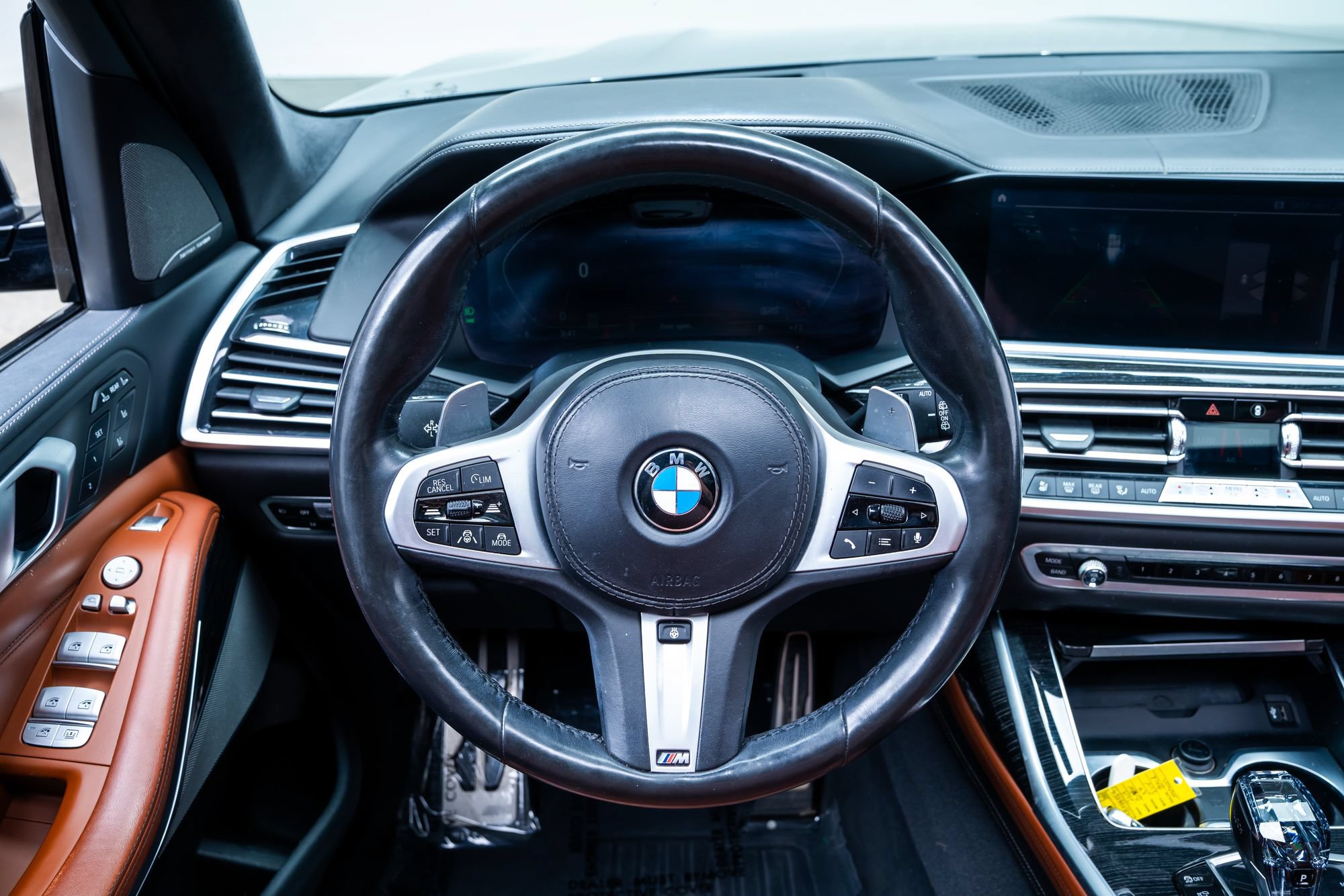 Used 2019 BMW X7 xDrive50i w/ M Sport Package AWD/4WD image 10