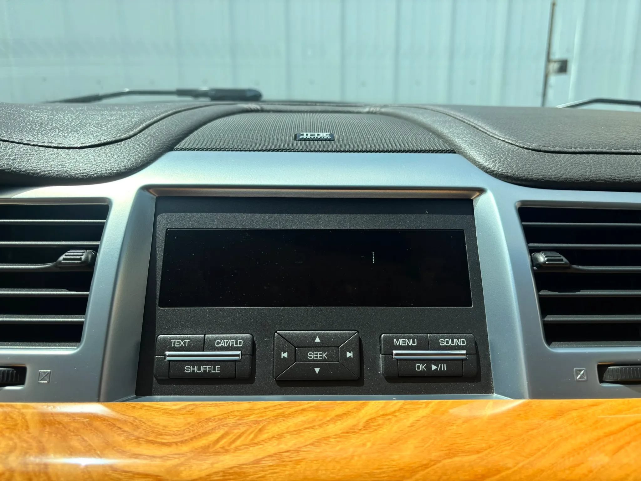 Used 2011 Lincoln MKS FWD image 34