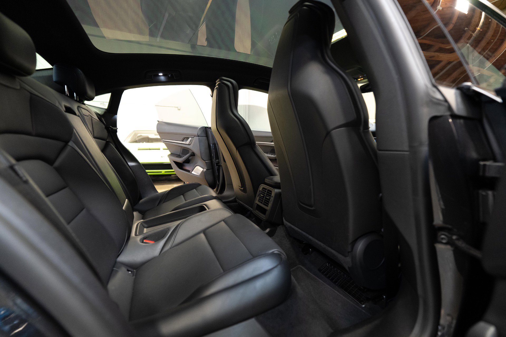 Used 2025 Porsche Taycan RWD image 79