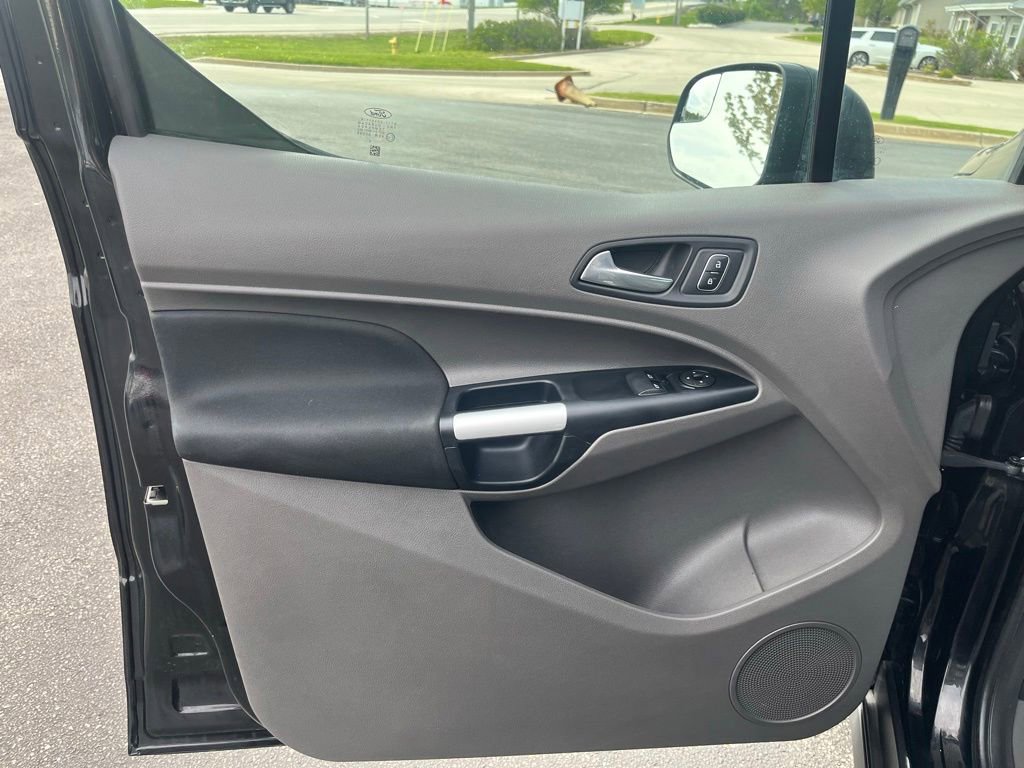 Used 2019 Ford Transit Connect XLT FWD image 9