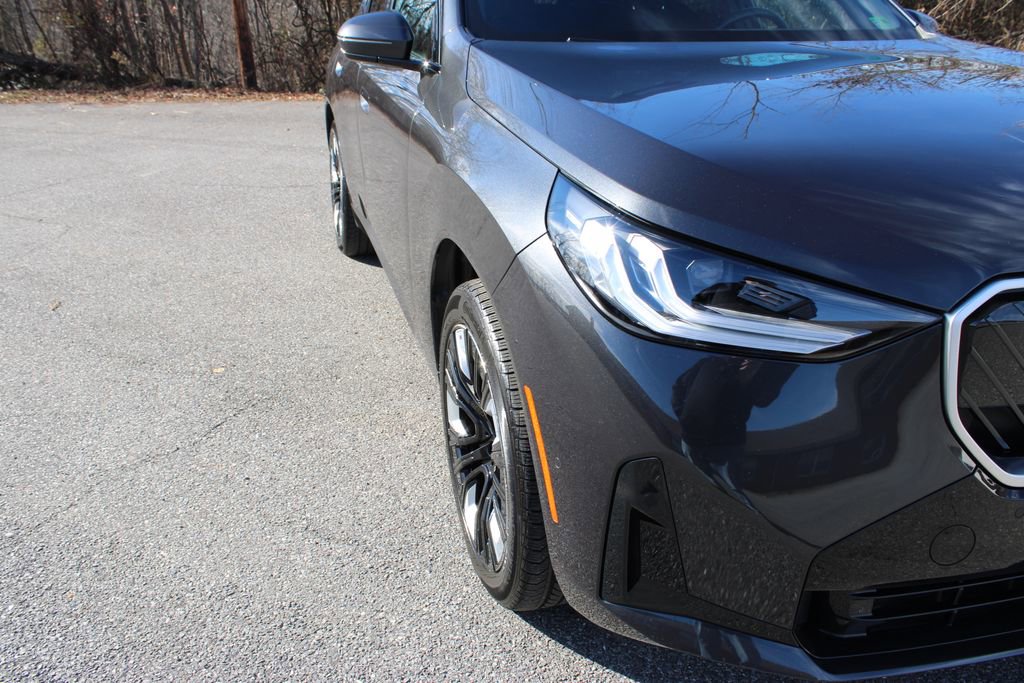 Used 2025 BMW X3 xDrive30i w/ Premium Package image 45