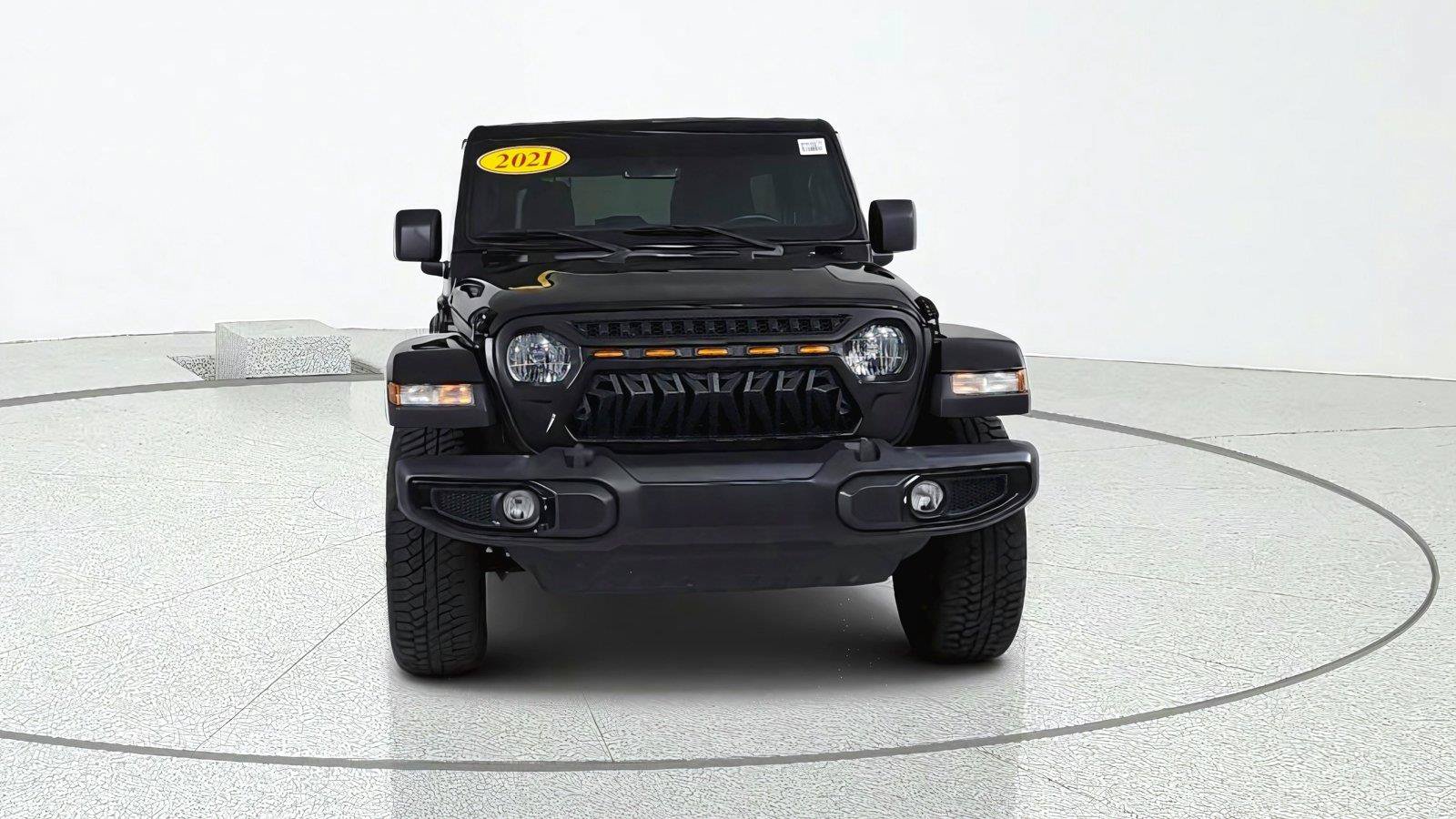 Used 2021 Jeep Wrangler Unlimited Sahara AWD/4WD image 2
