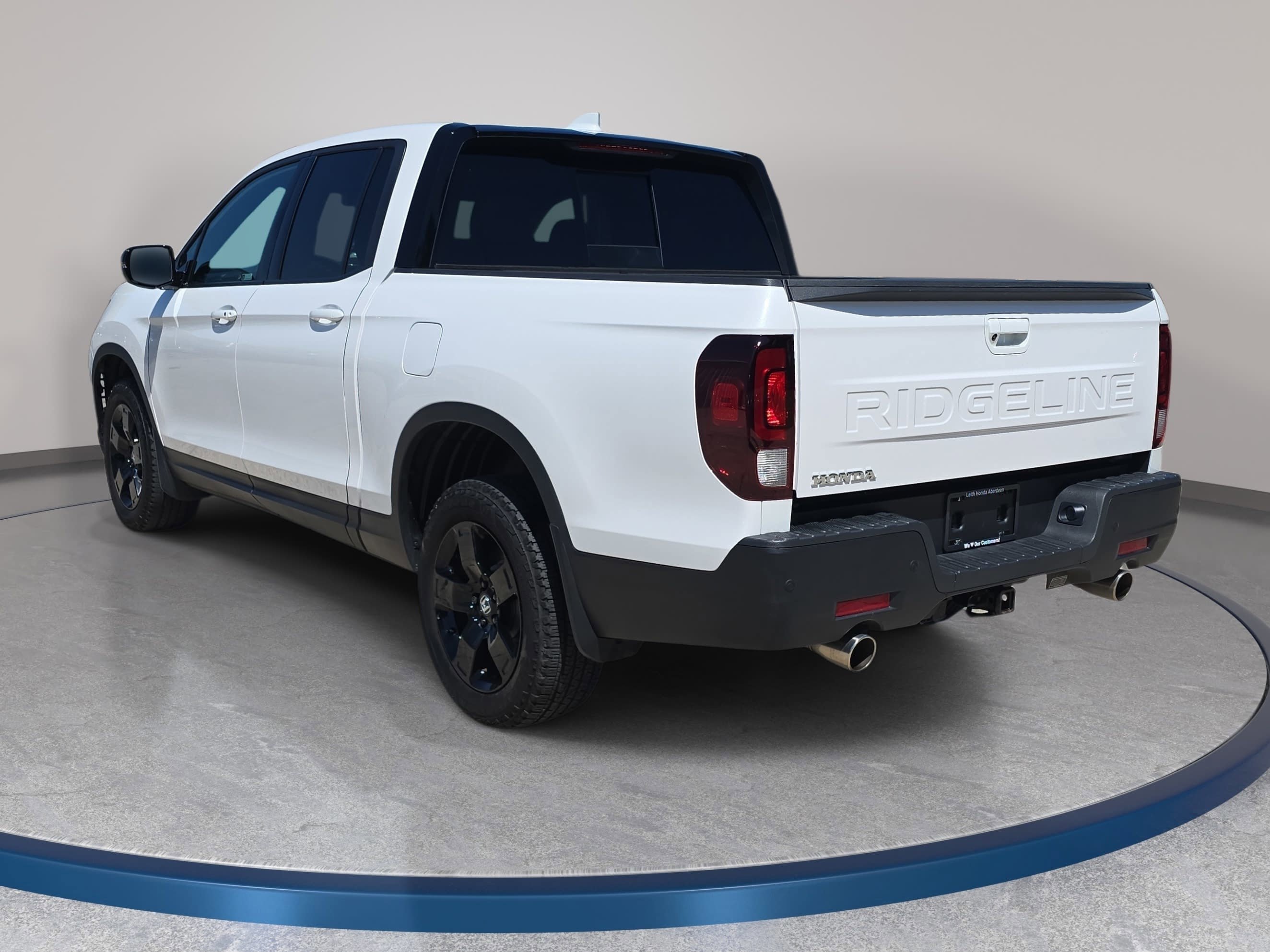 Certified 2024 Honda Ridgeline Black Edition image 8