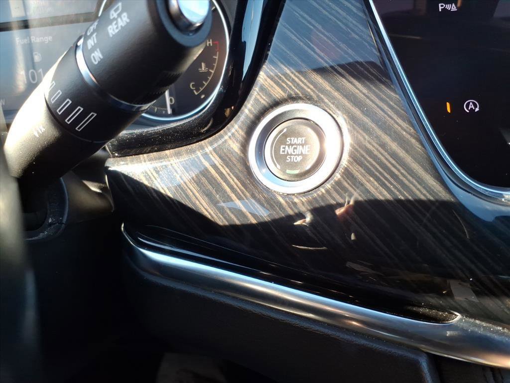 Used 2023 Cadillac XT6 Premium Luxury image 30