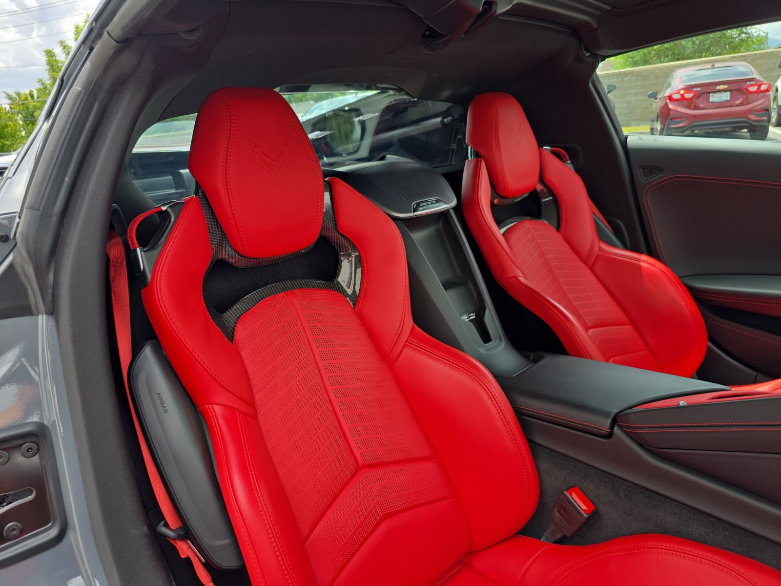 Used 2024 Chevrolet Corvette Stingray Preferred Cpe w/ Z51 Performance Package RWD image 26