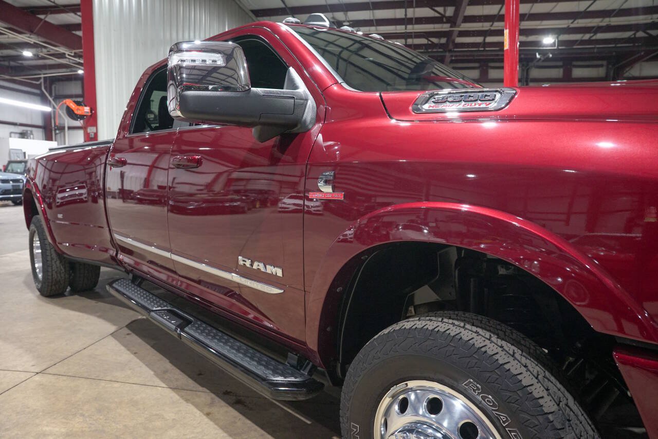 Used 2024 RAM 3500 Limited AWD/4WD image 38