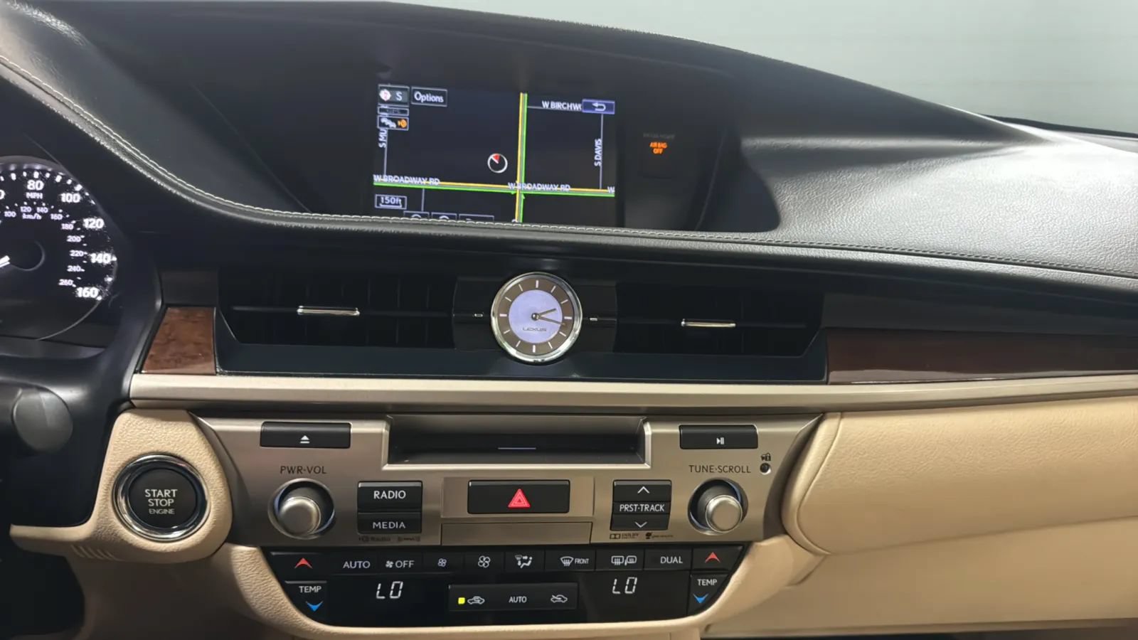 Used 2015 Lexus ES 350 w/ Luxury Package FWD image 15